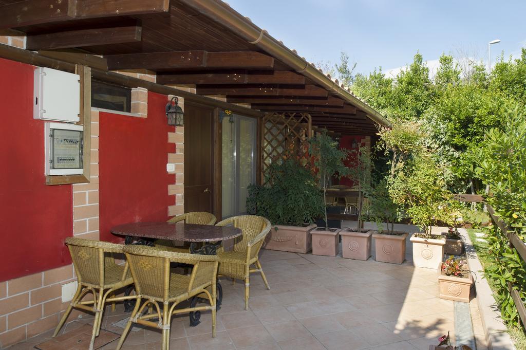 Country Apartments Castel di Decima Exterior photo